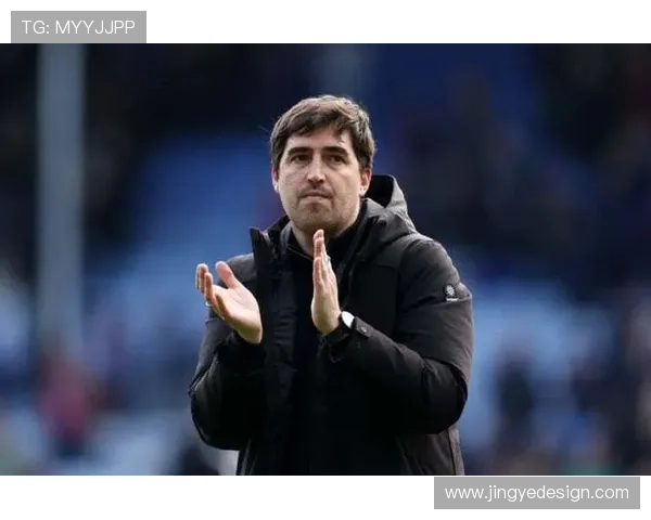 伯恩茅斯主帅伊劳拉夏季合同到期离任